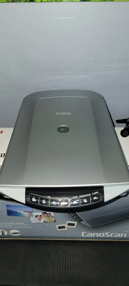 CANON Flatbed Scanner CanoScan 4400F Copy Photo Film Negatives NO FILM HOLDERS  - Image 2 of 4