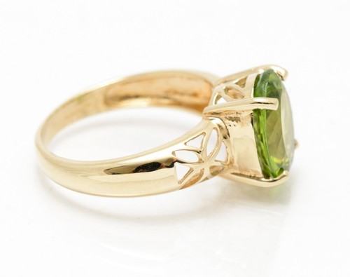 9ct Yellow Gold Solitaire Ring With Natural 3.25 Carat Peridot Gemstone Size N - Picture 9 of 14