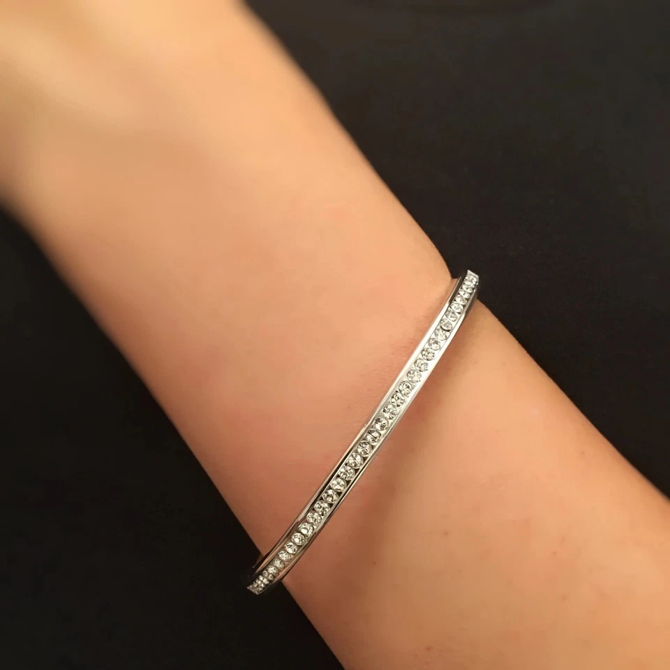 Brazalete Brazalete Sencillo y Elegante con Circonita cúbica Foto 2 de 2