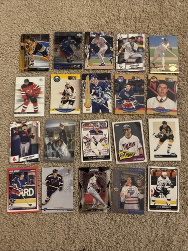 Huge Sports Card Lot Collection Large Full Flat Rate Box Commons Stars rookies - Picture 5 of 10