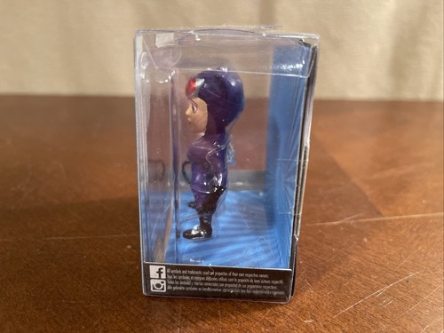 Jada Metalfigs Die Cast Figure DC GIRLS 2.5 inch CATWOMAN Purple - Picture 2 of 6