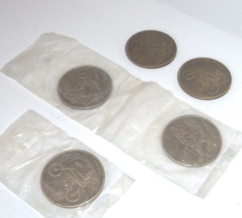 Moneda/medallón de bronce vintage 5 Evil Knievel The Last of the Gladiators 1972 - Imagen 4 de 6