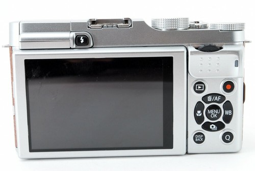 Fujifilm X-A1 16.3MP 16-50mm Lens Kit Brown [Exc w/8GB SD Card [905] - Picture 6 of 12