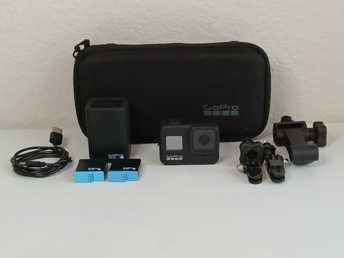 Black GoPro HERO8 Action Camera Bundle ~ Preowned Working - Zdjęcie 11 z 17