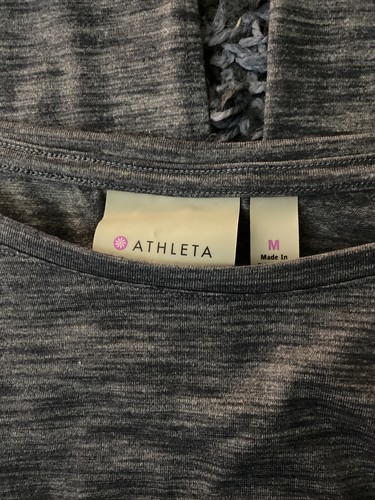 Athleta Blue Gray Split Back High Low 3/4 Sleeve Shirt Sz M - Picture 4 of 4