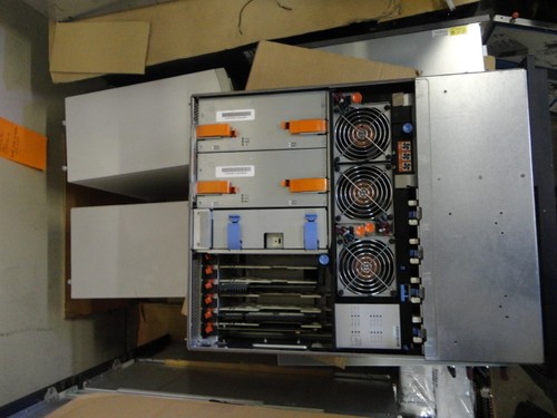 IBM eServer i5 9406-520 0904/7455 1.65GHz SLR50 dvd 8Gb MEM No HDD 9406-520-0904 - Picture 4 of 6
