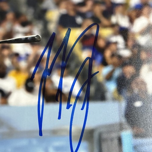 Shohei Ohtani Signed 8x10 Photo Los Angeles Dodgers Autographed COA Hologram - Picture 2 of 5