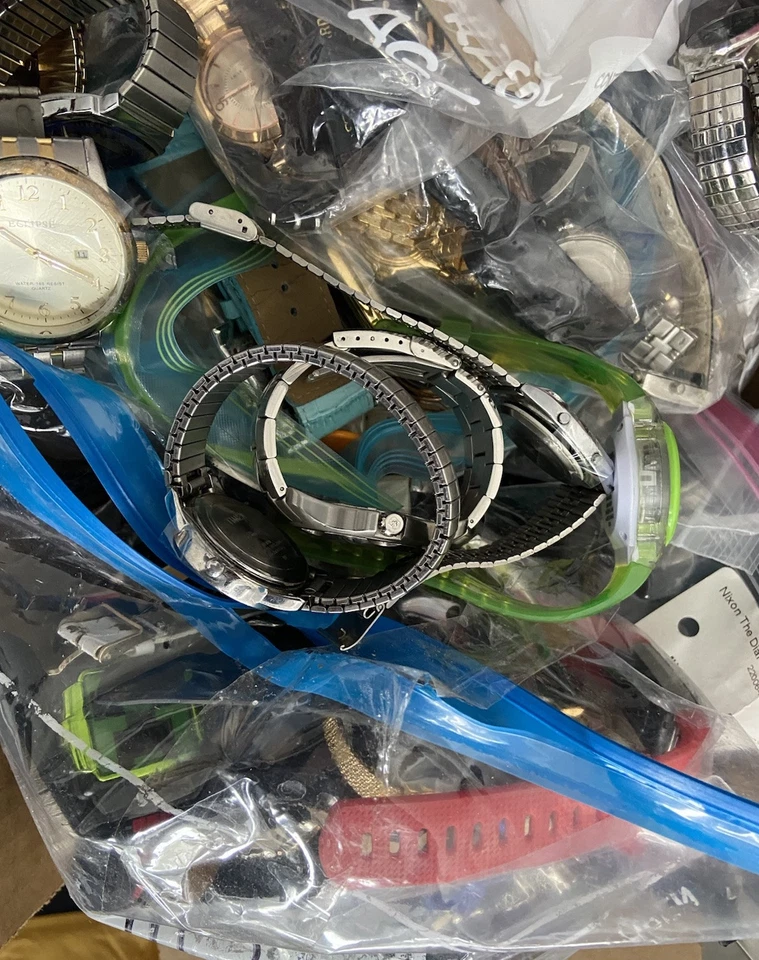 Mystery Watch Box - Women’s Watch with New Battery - Mystery Box 1 Women’s Watch - Image 4 of 4