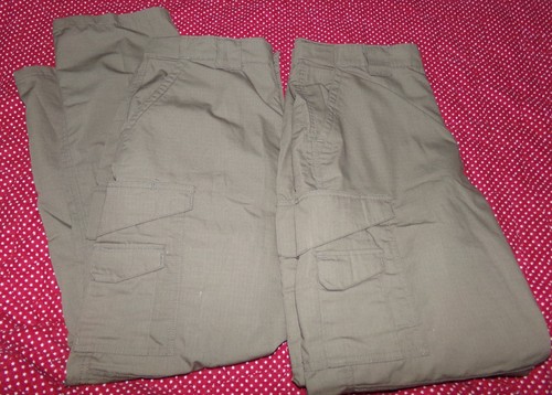 LOTTO 2 pantaloni cargo tattici Tru-Spec da uomo taglia 36x32 kaki scuro abbigliamento da lavoro polizia - Foto 1 di 3