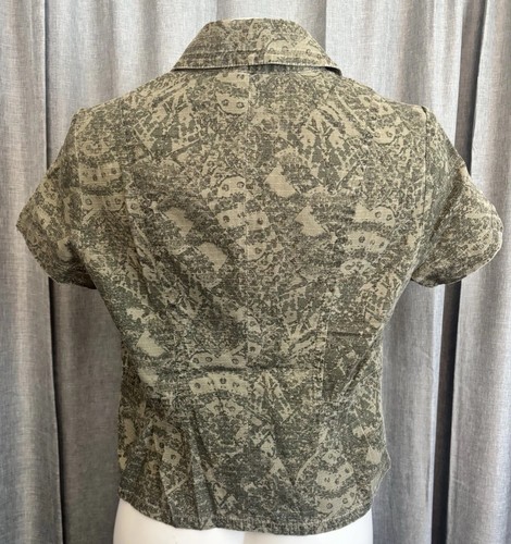 Camisa DKNY Cuello Manga Corta Camuflada Botón Frontal NUEVA CON ETIQUETAS Pequeña - Imagen 2 de 16