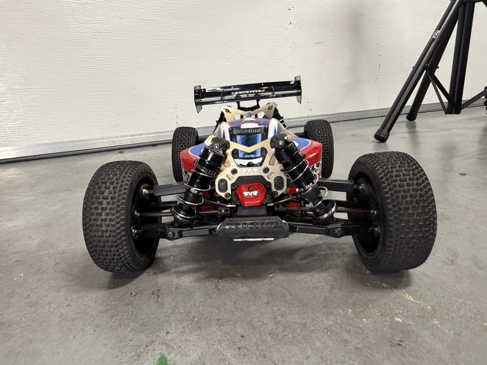 Arrma Typhon TLR Tuned Upgraded Low use 6s Spektrum - Image 2 of 4
