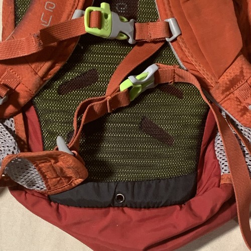 Osprey Jet 18 Backpack Red Outdoor Bags Hiking Backpack - Picture 7 of 9