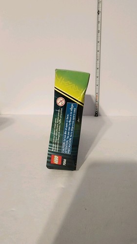 LEGO Alien Conquest 7050 Alien Defender NEW Retired Set - Picture 2 of 4