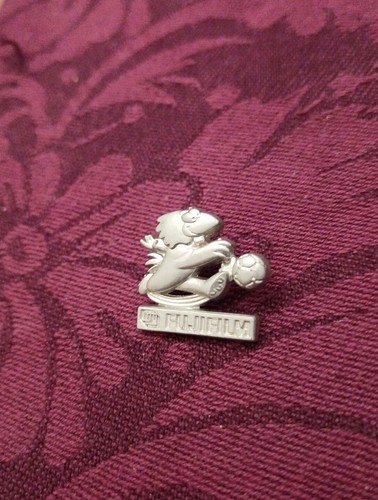 Pin's Pins Pin LAPEL Arthus Bertrand   Coupe Du Monde 98 Footix "Fujifilm"  - Picture 3 of 4