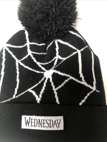 Strickmütze Mütze Beanie schwarz Bommelbündchen Spruch Mittwoch Logo Patch Stretch Fit - Bild 1 von 4