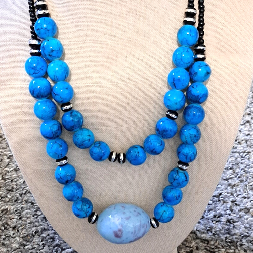 2 Necklaces 1 Bracelet Matching Acrylic Dyed Turquoise Beads 1 Accent Bead - Picture 4 of 15