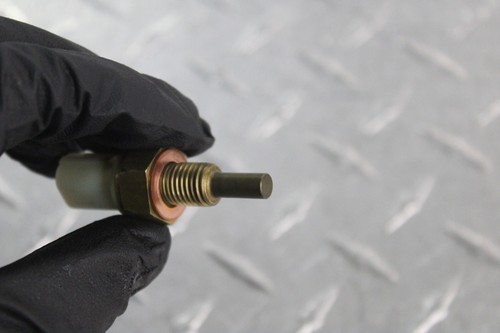 2016 YAMAHA FZ07 COOLANT TEMPERATURE SENSOR RADIATOR THERMO SENSOR - Picture 5 of 11