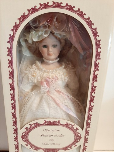 NIB Springtime Victorian Ladies Elsie Massey 50025 Doll Porcelain Doll Redhead