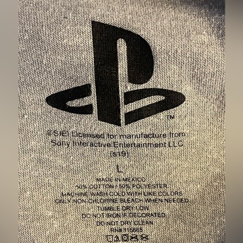 PlayStation Gray Long Sleeve Tee Men’s Size L - Picture 4 of 4