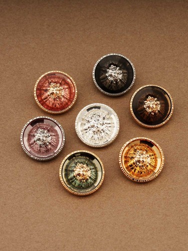 5pcs Lion embossed metal buttons for sewing crafts diy decor 18mm - Picture 2 of 13