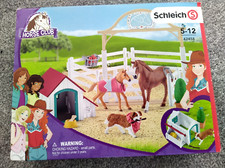 Schleich 42458 Scheich Horse Club Hannah&#39;s guest horses with Ruby the dog