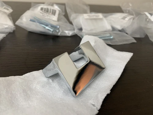 Lot Of 7 Atlas A845-CH Homewares Knob U Shape 1 1/4 Inch Chrome Handle Cabinet - Picture 1 of 6