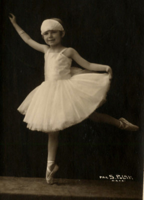 VINTAGE REAL PHOTO POSTCARD RPPC LITTLE GIRL BALLERINA DANCE by POLAK