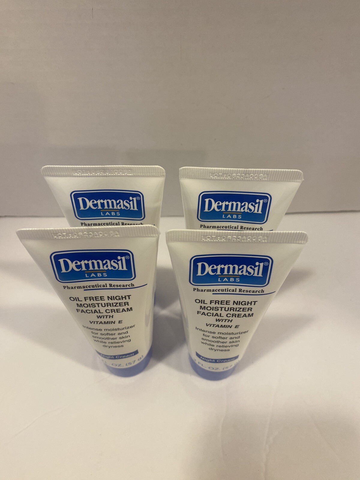 Dermasil Night Cream Oil Free Facial Cream Lotion Moisturizer 2 oz (4