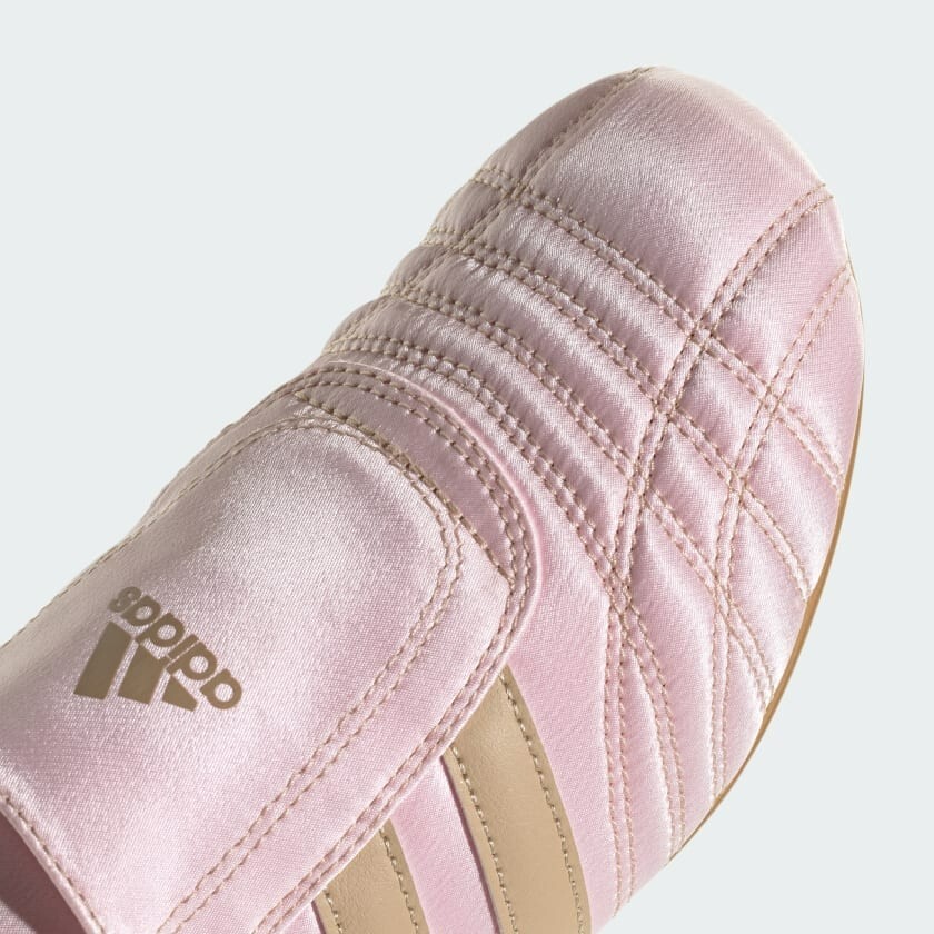 adidas Originals Women's TAEKWONDO JQ8209 Clear Pink Magic