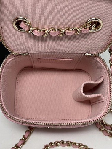 NWT! 💕22C CHANEL Sakura Pink Mini Square Vanity 💕Grained Gold HW Chain Bag - Picture 11 of 14