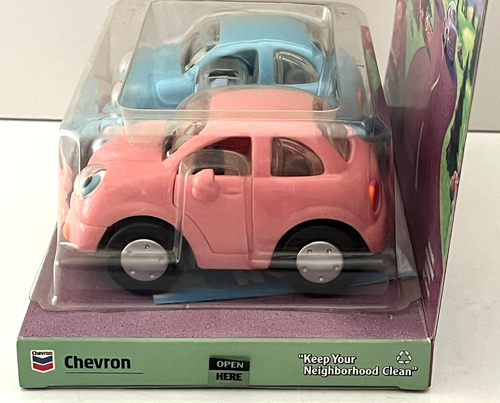 Chevron Cars 'Charlie Chaser & Dylan Dasher' Blue & Pink Unopened Original Box - Picture 3 of 9
