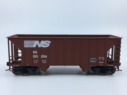 HO Walthers 910-56613 Norfolk Southern 34’ 100 Ton 2-Bay Hopper NS #150294 - Picture 2 of 9