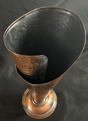 Turkish MCM Hammered Copper Abstract Cone Vase Asymmetric Brutalist Geometric - Picture 5 of 6