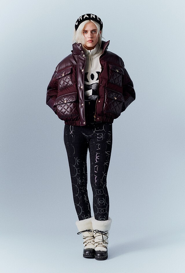 NWT CHANEL 2022 Coco Neige 22N Zip-up Cashmere Cardigan, Black