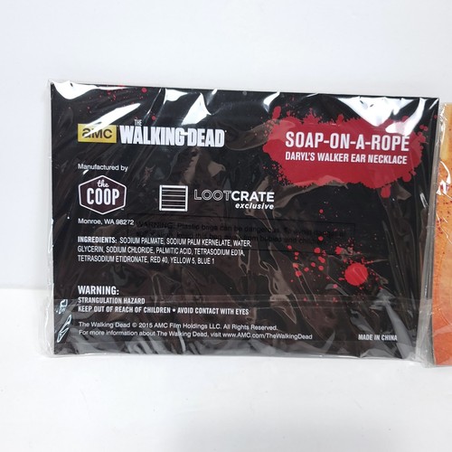 The Walking Dead Seife am Seil Daryl's Walker Ohr Halskette 2 Stück Beutekiste  - Bild 4 von 4