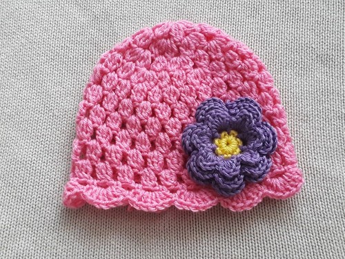 Crochet Beanie Cloche Hat, 2 to 6 years, Crochet Flower, Acrylic yarn -Handmade  - Picture 7 of 16