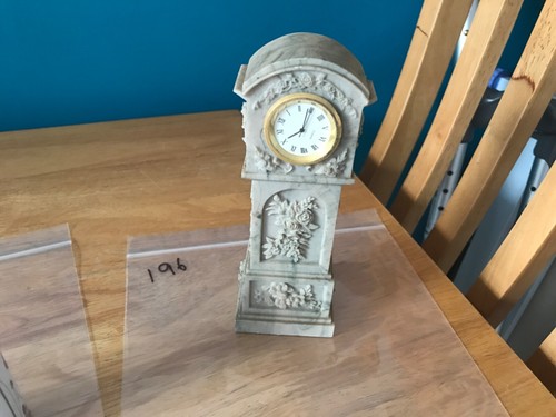Miniature Quartz clocks and other makes. Over 100 clocks - Foto 385 di 470