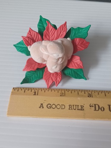 Vtg Flocked Baby Bunnies Sleeping On Poinsettia Hallmark Clip On Signed - Picture 7 of 7