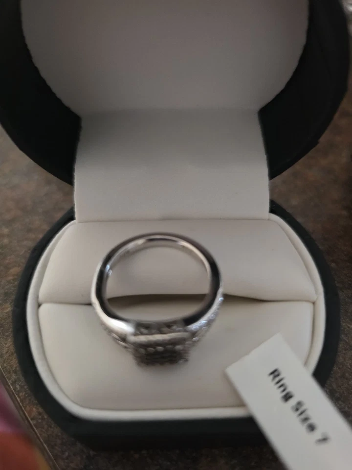 Diamante negro talla 7 plata Foto 2 de 2