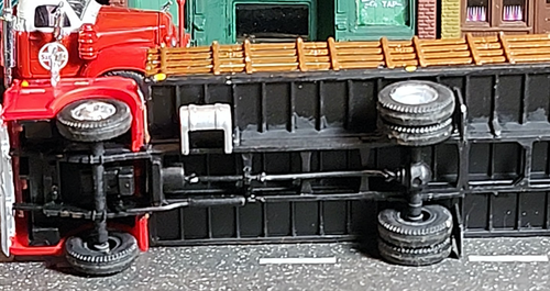 RTR red/brown HO=1/87 FORD STAKE BED DELIVERY TRUCK VEHICLE built/LAYOUT; - Picture 10 of 14