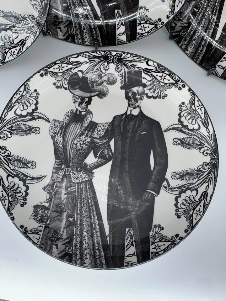 Set~(4) Halloween Dinner Plates Zrike Brands Skull Couple  10.5" Gothic  Décor - Image 4 of 4