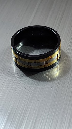 Silver/Gold Stainless Steel Men Ring Size 13 Never Worn  - Picture 7 of 10
