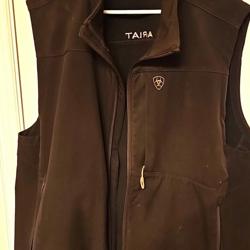 Ariat Men's Black Fleece Vest 2XL Full Zip Stand-Up Collar Pockets Logo - product listing photo