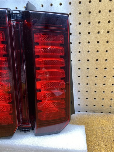 2021 - 2023 Kia Sorento LED Left LH Side Tail Light Used OEM - Picture 4 of 22