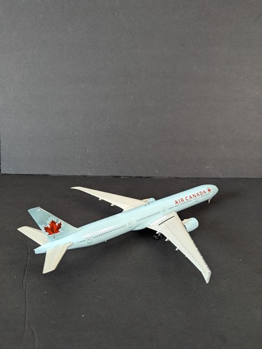 GeminiJets escala 1:200 AIR CANADA BOEING 777-300ER rueda rota!!! - Imagen 3 de 7