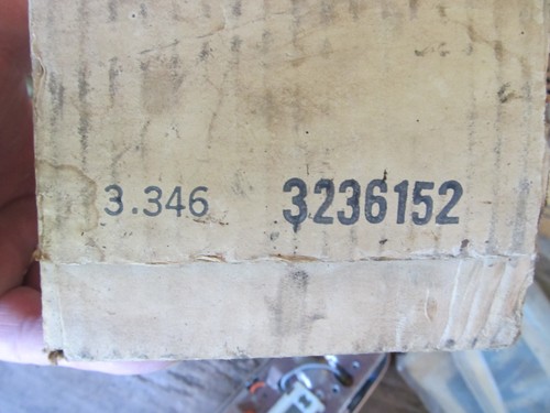 NOS AMC Jeep 1980-1991? Dome Courtesy Map Light Assembly KIT 3236152 with Bezel - Picture 6 of 7