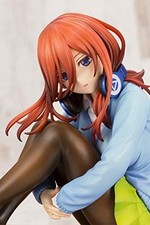 The Quintessential Quintuplets Miku Nakano 1/8 PVC Figure Kotobukiya Manga