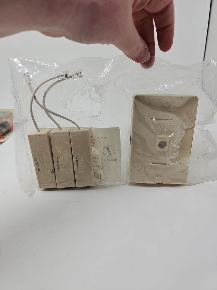 Suttle 630LCCU 4-pk In-Line Filter Kit DSL Phone - Image 2 of 3