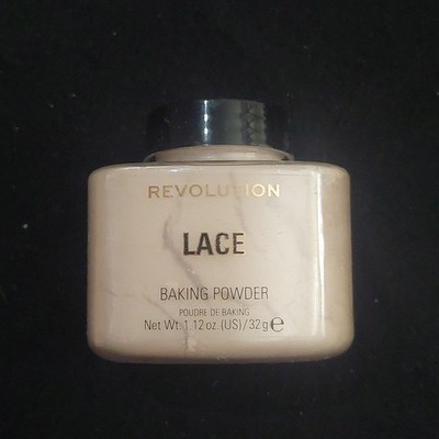 NEW Makeup revolution loose baking powder in Lace