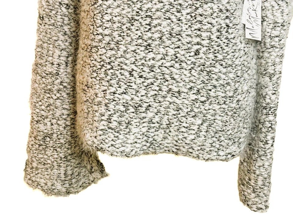 Suéter Melrose and Market Manga Campana Esponjosa Talla M Nuevo con Etiquetas Foto 3 de 4